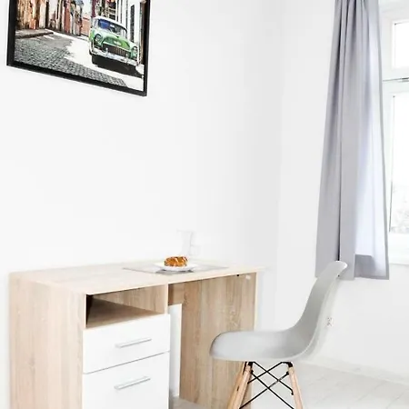 Ronus Pomorska 116 -bezplatny Parking Lodž