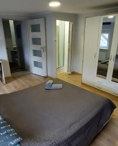 Ronus Pomorska 116 -bezplatny Parking Apartman