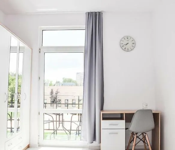 Ronus Pomorska 116 -bezplatny Parking * Лодзь