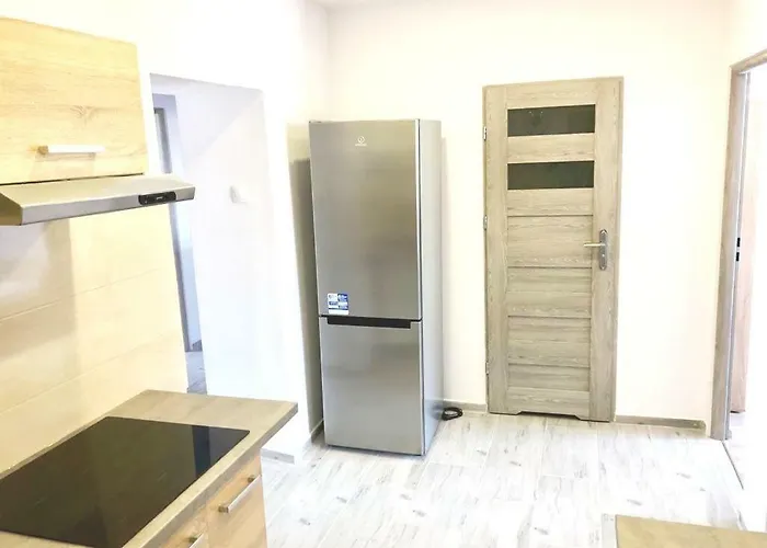 Ronus Pomorska 116 -bezplatny Parking