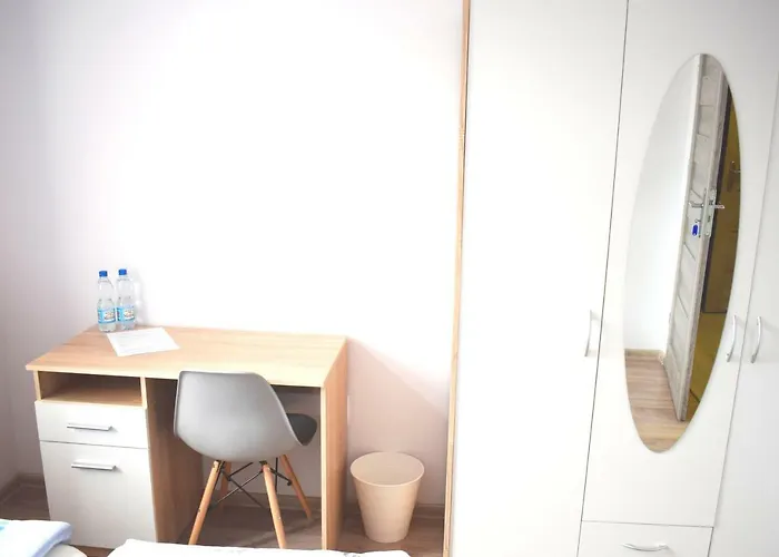 Ronus Pomorska 116 -bezplatny Parking *